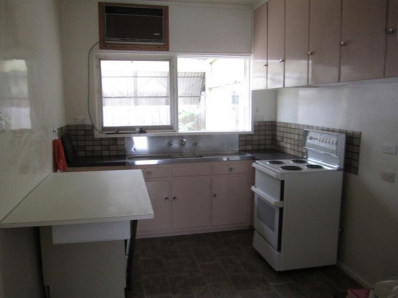 18 Cole Crescent, Chadstone VIC 3148