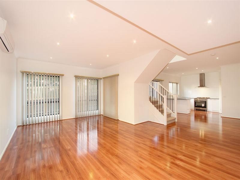 2/3 Melinga Crescent, Chadstone VIC 3148