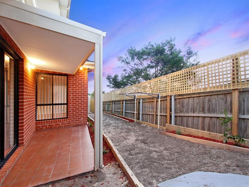 2/3 Melinga Crescent, Chadstone VIC 3148