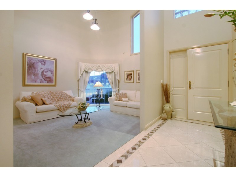 2 Dame Mary Gilmore Place, Oakleigh East VIC 3166