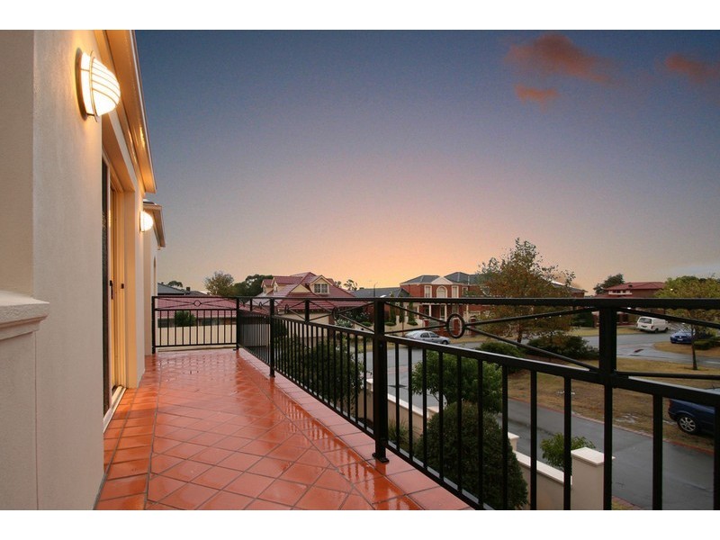 2 Dame Mary Gilmore Place, Oakleigh East VIC 3166