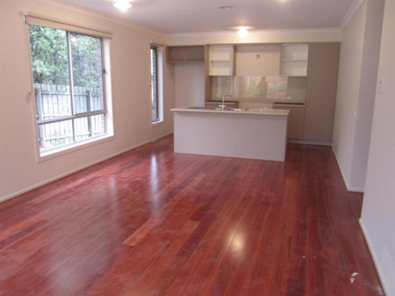 2/67 High Street Road, Ashwood VIC 3147