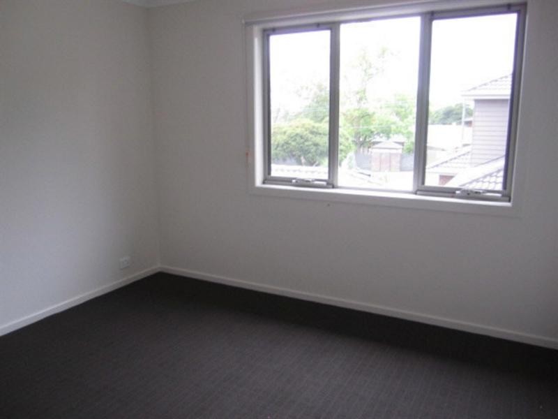 2/67 High Street Road, Ashwood VIC 3147