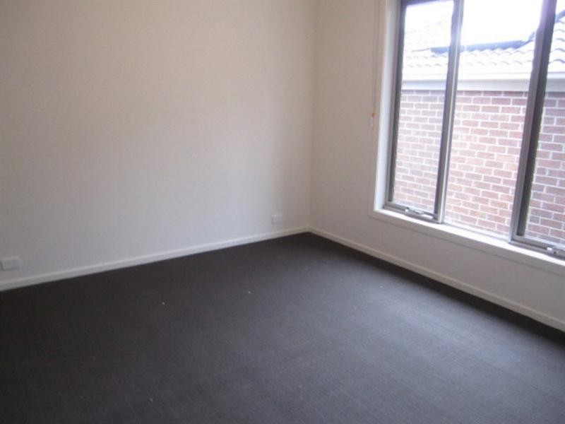 2/67 High Street Road, Ashwood VIC 3147