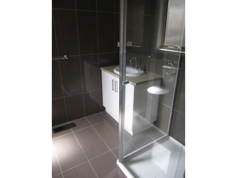 2/17 Margaret Street, Clayton VIC 3168