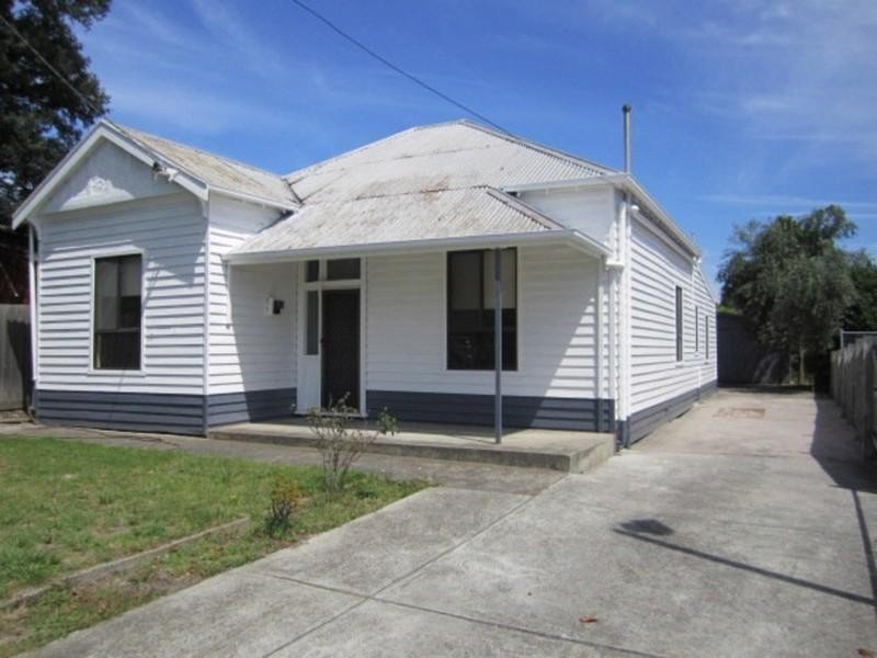 131 Warrigal Road, Hughesdale VIC 3166