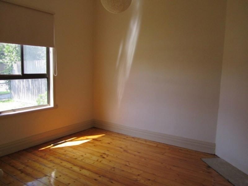 131 Warrigal Road, Hughesdale VIC 3166