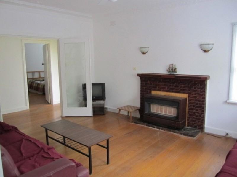 9 Parer Street, Oakleigh VIC 3166