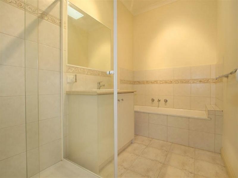 2/40 Kionga Street, Clayton VIC 3168