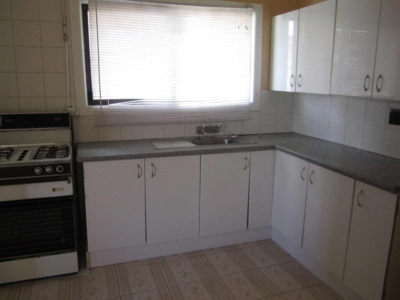 19 Jindabyne Avenue, Chadstone VIC 3148