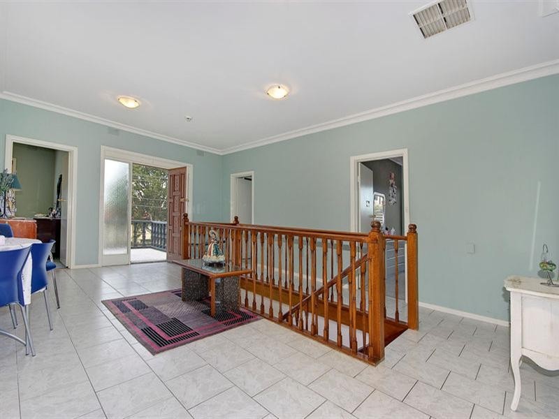 61 Scotsburn Avenue, Oakleigh South VIC 3167