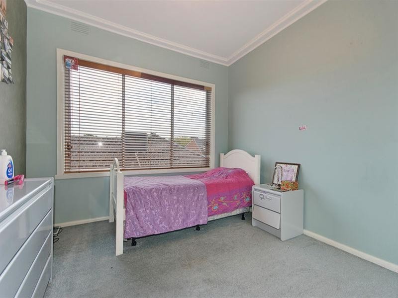 61 Scotsburn Avenue, Oakleigh South VIC 3167