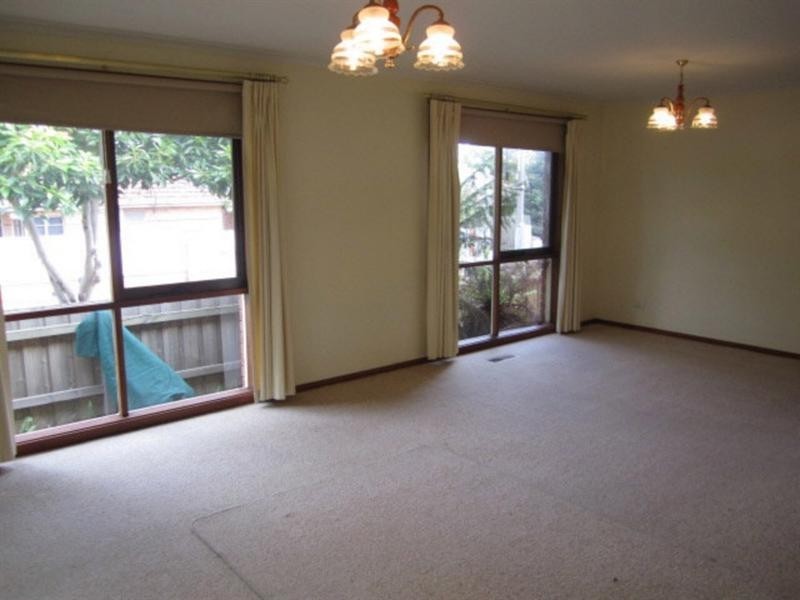 1/3 Huntingdale Road, Chadstone VIC 3148