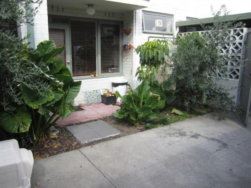 1/198 Grange Road, Carnegie VIC 3163