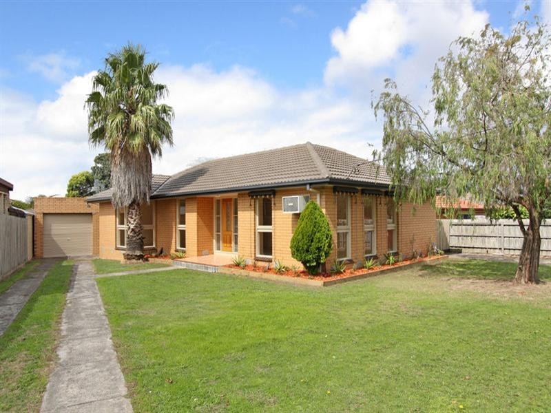 10 Madison Avenue, Dandenong North VIC 3175