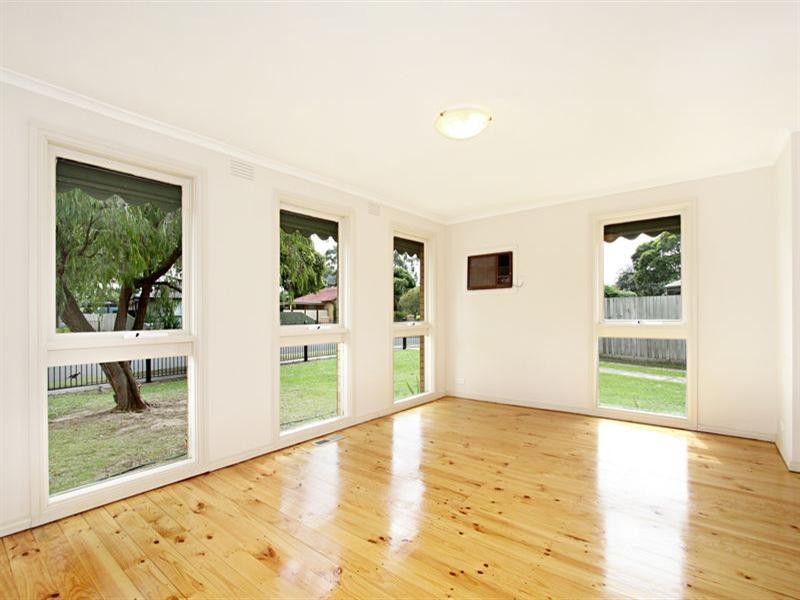 10 Madison Avenue, Dandenong North VIC 3175