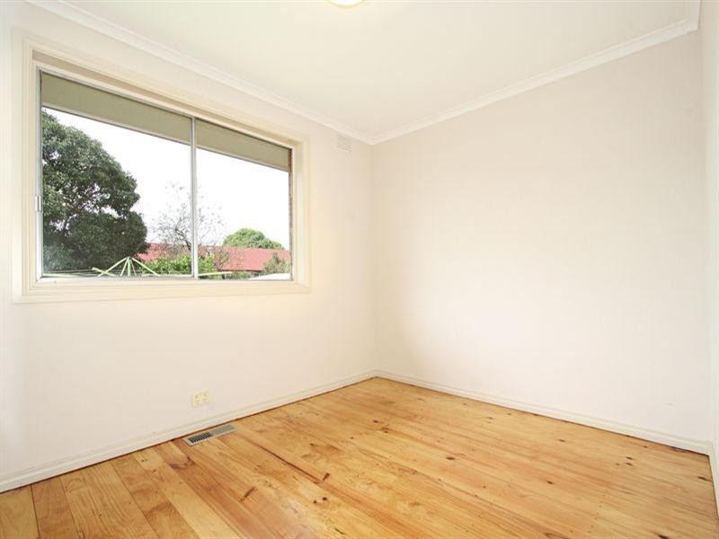 10 Madison Avenue, Dandenong North VIC 3175