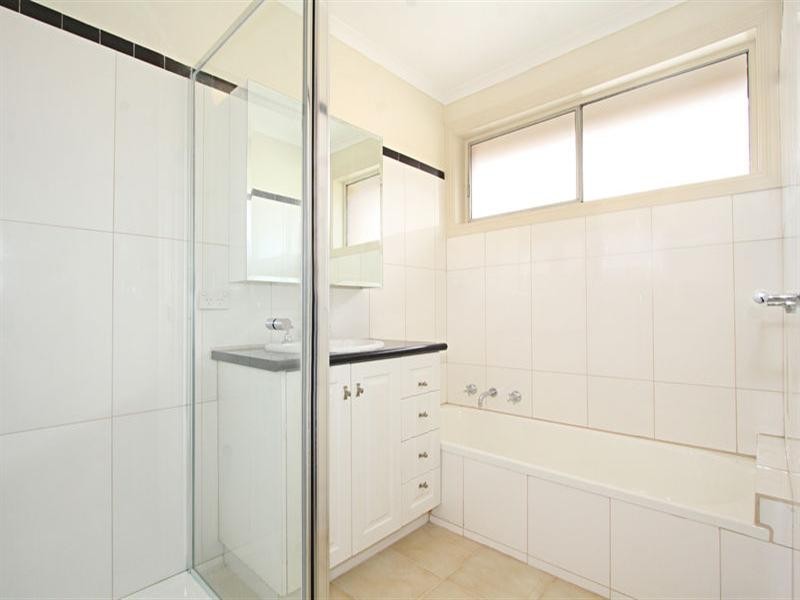 10 Madison Avenue, Dandenong North VIC 3175