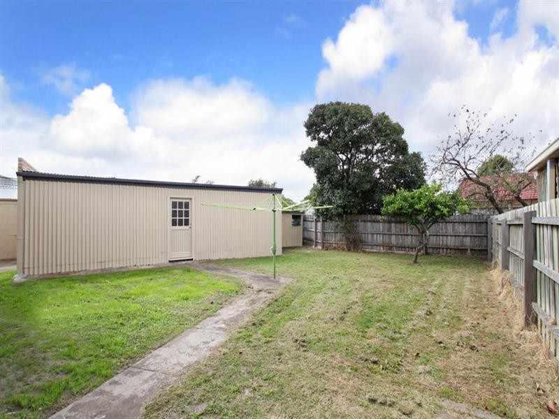 10 Madison Avenue, Dandenong North VIC 3175