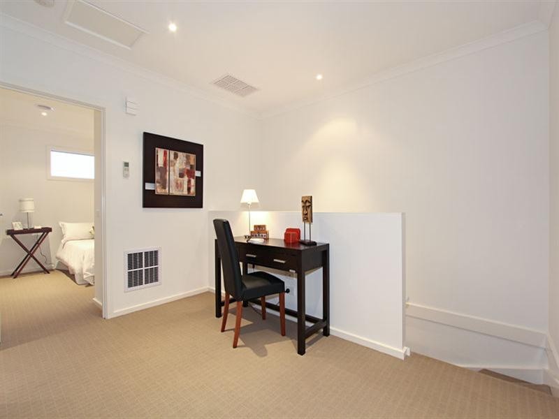 8/1303-1305 Centre Road, Clayton VIC 3168