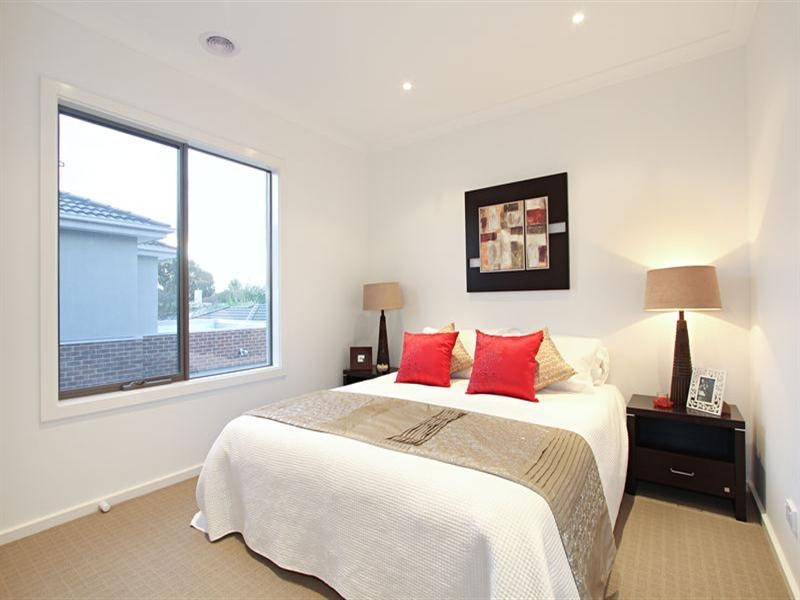 8/1303-1305 Centre Road, Clayton VIC 3168
