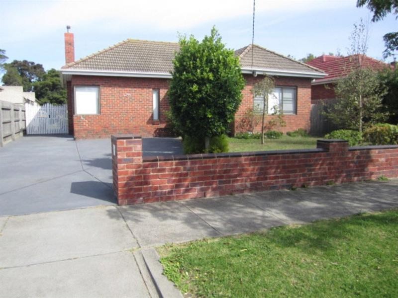 8 John Street, Bentleigh East VIC 3165