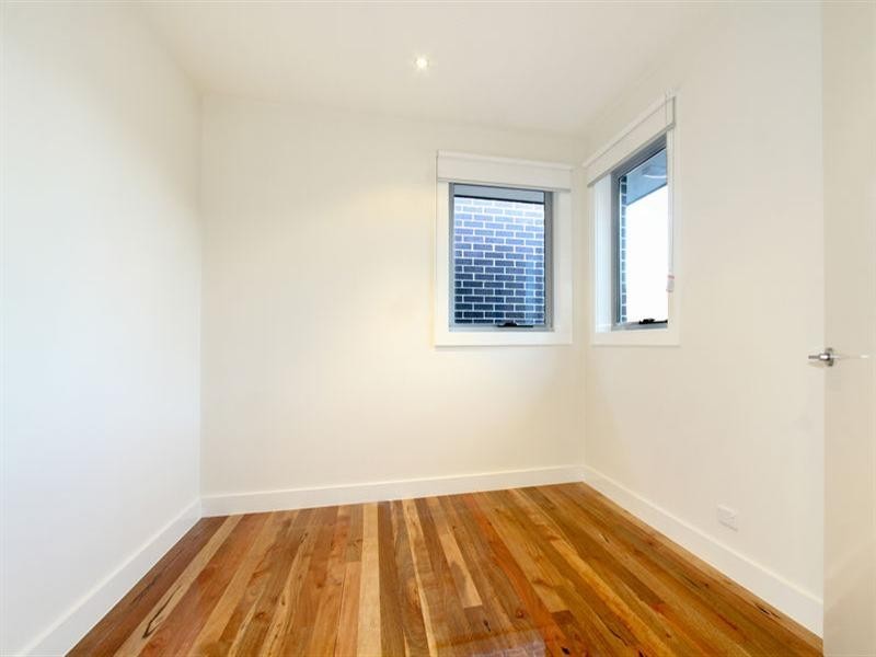 2/19 Faulkiner Street, Clayton VIC 3168