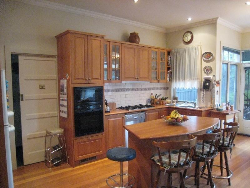 9 Euston Road, Hughesdale VIC 3166