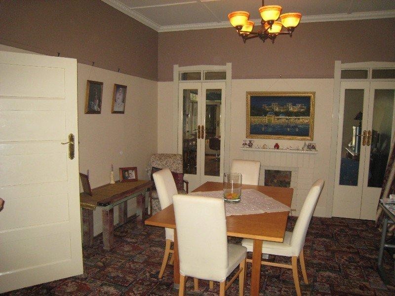9 Euston Road, Hughesdale VIC 3166
