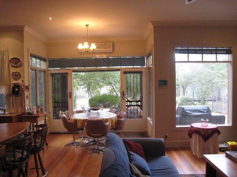9 Euston Road, Hughesdale VIC 3166