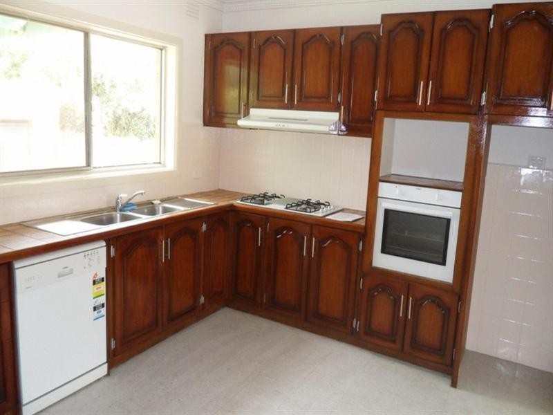 27 Greta Street, Oakleigh East VIC 3166