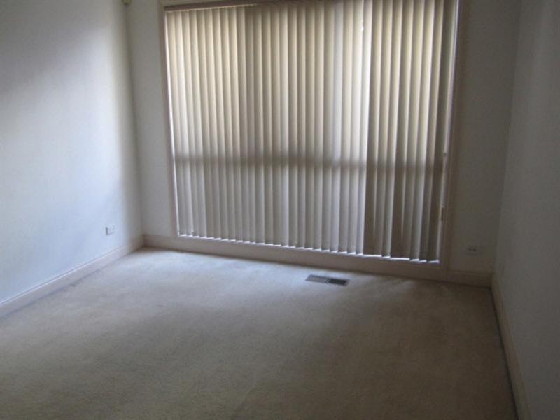 1/1278 Centre Road, Clayton VIC 3168