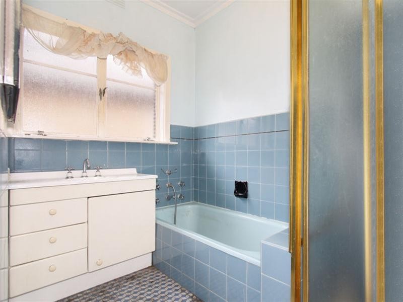 82 Ormond Road, Clayton VIC 3168