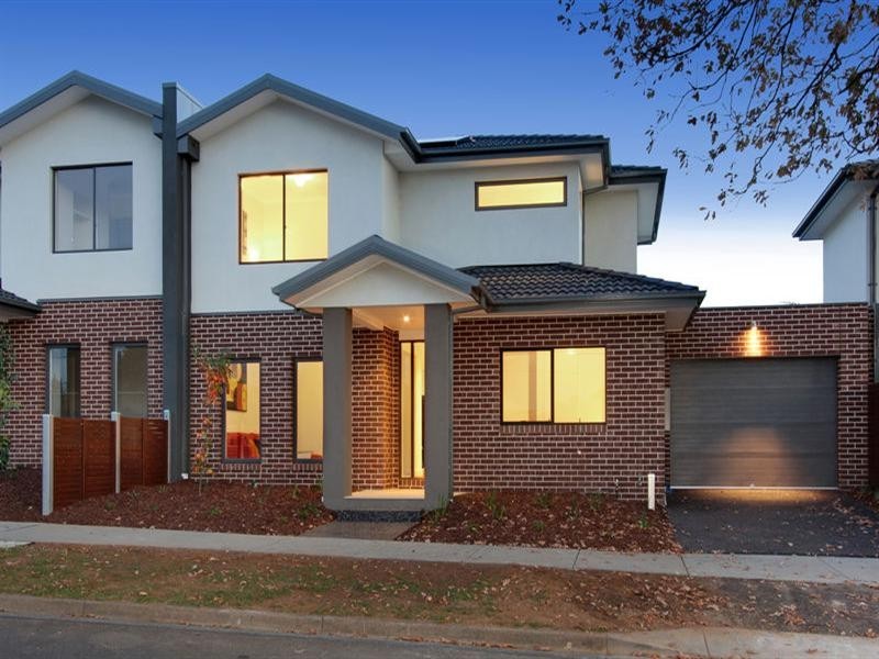 26 Fairland Avenue, Oakleigh East VIC 3166