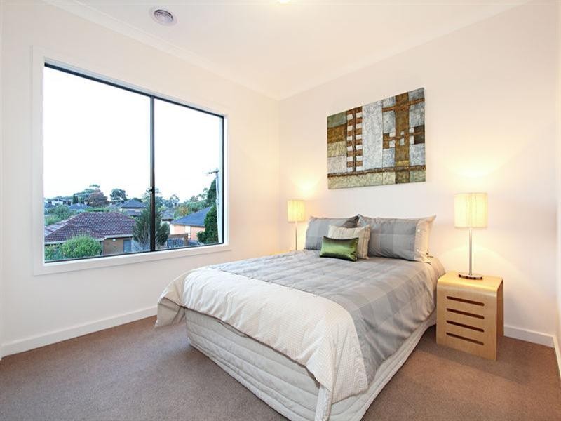 26 Fairland Avenue, Oakleigh East VIC 3166