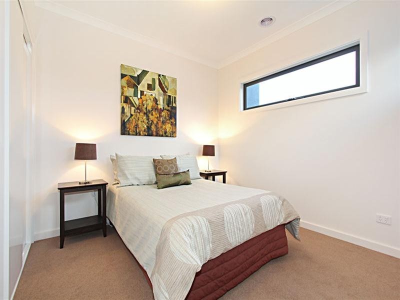 28 Fairland Avenue, Oakleigh East VIC 3166