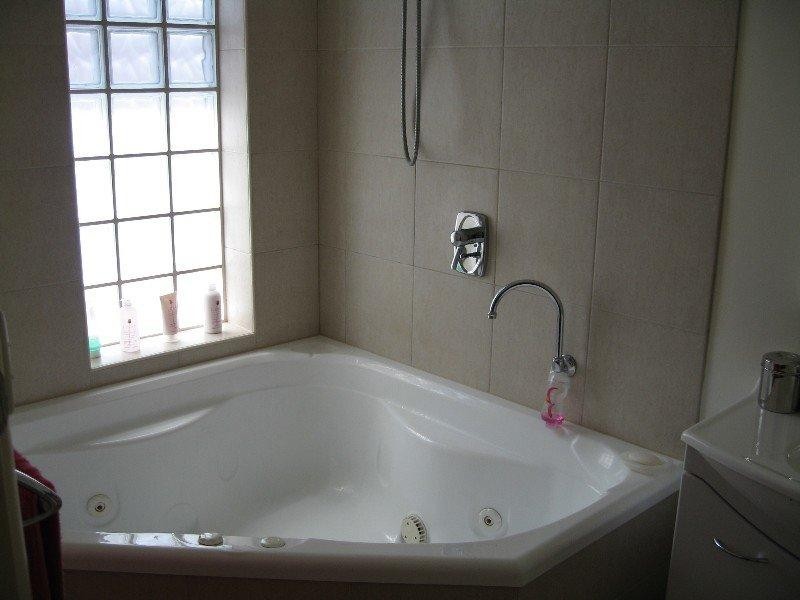 375 Mckinnon Road, Mckinnon VIC 3204