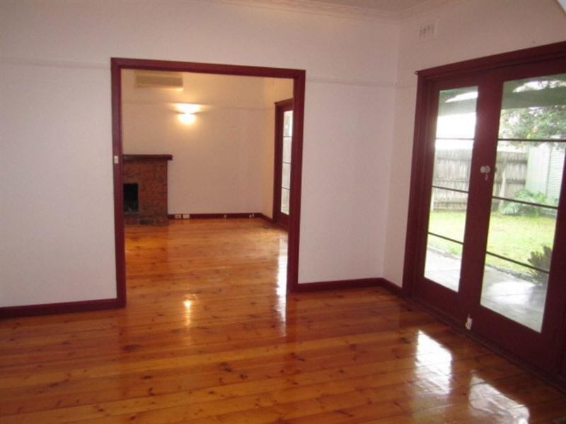 13 Moorookyle Avenue, Hughesdale VIC 3166