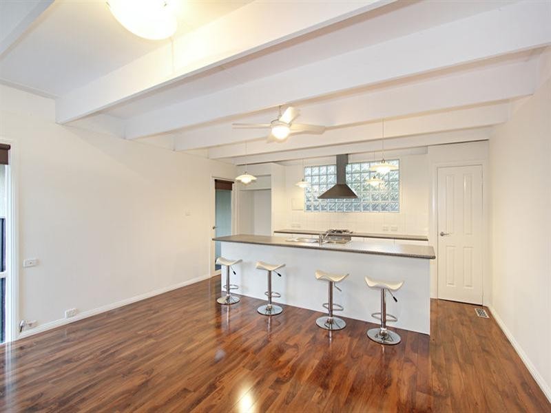 2/105 Golf Road, Oakleigh South VIC 3167