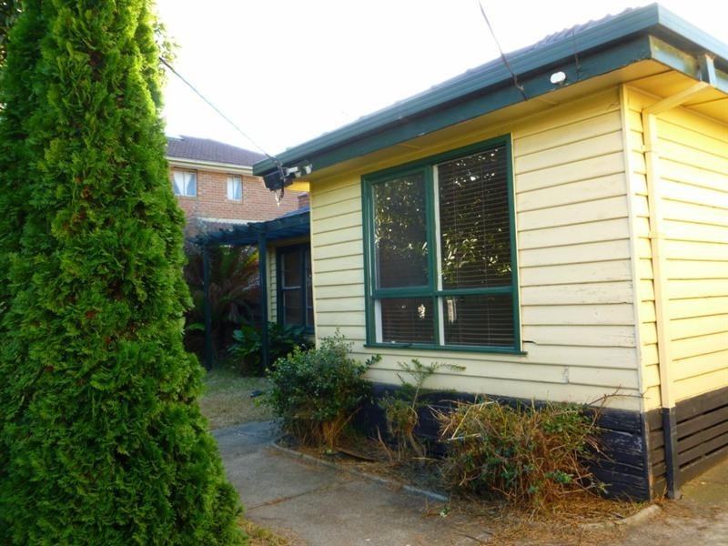 54 Kanooka Grove, Clayton VIC 3168