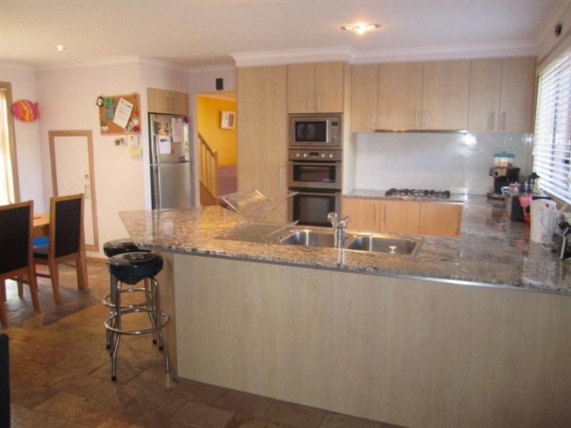 14 Kelrinda Close, Oakleigh South VIC 3167