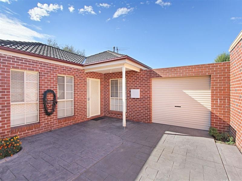 2/18 Calista Avenue, Oakleigh East VIC 3166