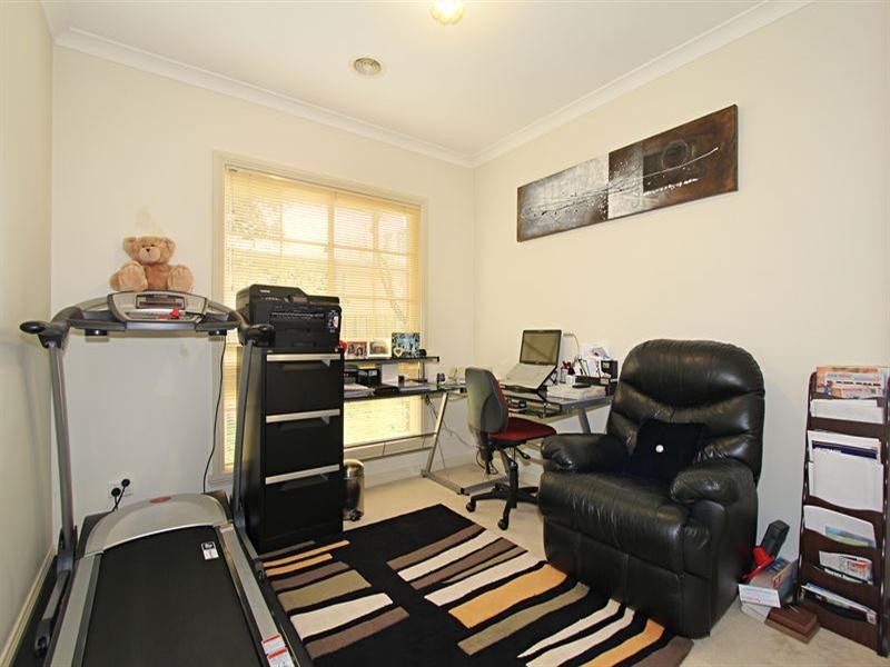 2/18 Calista Avenue, Oakleigh East VIC 3166