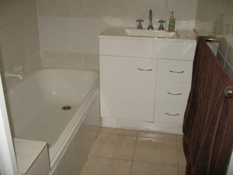 2/39 Milton Avenue, Clayton VIC 3168