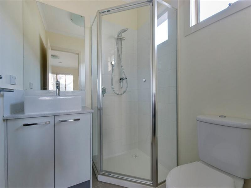 1/77-79 Harlington Street, Clayton VIC 3168