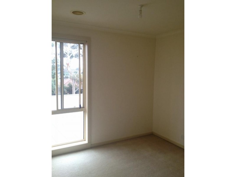 3/13 Kalymna Grove, Chadstone VIC 3148