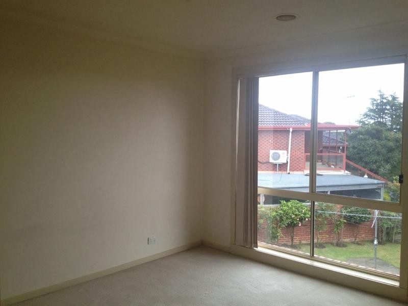 3/13 Kalymna Grove, Chadstone VIC 3148