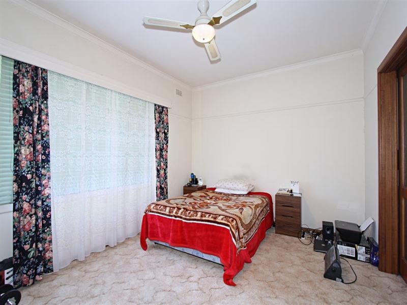 1/2 Second Street, Clayton South VIC 3169