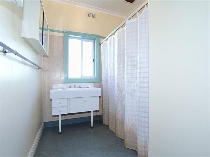 1/2 Second Street, Clayton South VIC 3169