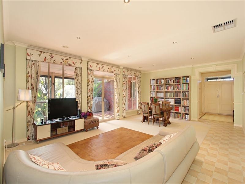 6 Sorrento Avenue, Point Cook VIC 3030